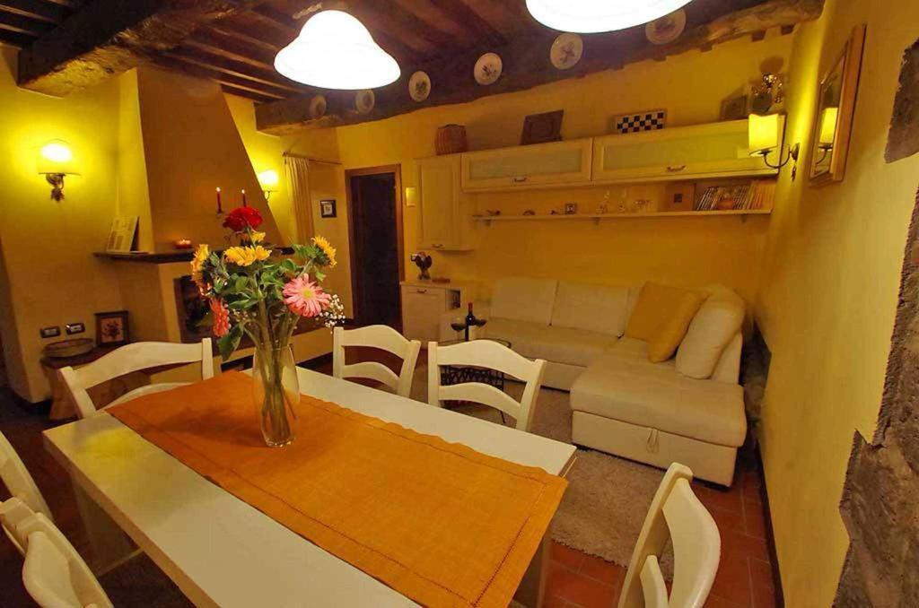 Cottage Le Ginestre Con Piscina In Val D'Orcia 拉迪科法尼 外观 照片